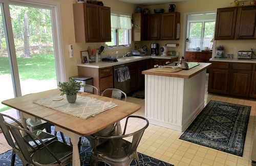 Lagoon Heights House | 68 Meadow View Rd. OB. Ferry tix for two cars available for Jul & Aug.