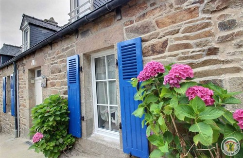 Saint-Michel-en-Greve House | 69 m² Gîte ∙ 2 bedrooms ∙ 4 guests