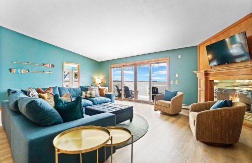 Prudenville House | 6BR Houghton Lake House with Indoor Pool, Hot Tub and Golf Simulator