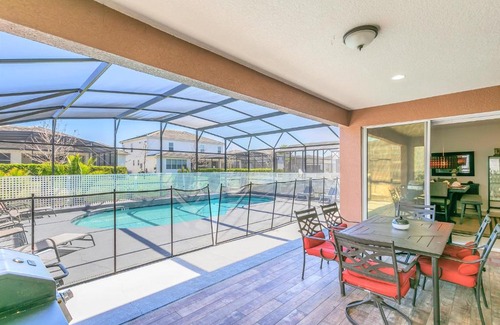Kissimmee House | 6BR Luxury Home w Private Pool & BBQ