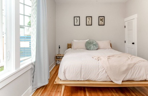 West End House | 6th Ave Escape