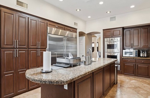 Moon Mountain Vistas House | 7,000 Sqft Home | pool | Movie Theater | Sauna