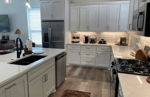 Stephenville House | 7 Bedroom 7.5 Bathroom Villa Close to Tarleton State & Perfect for Large Groups