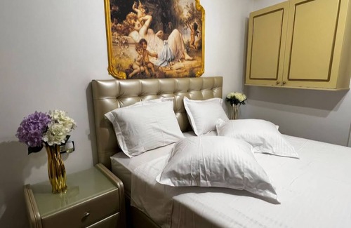 Sector 2 Bed & Breakfast | 7-bedroom bed & breakfast in brilliant București with WiFi, AC