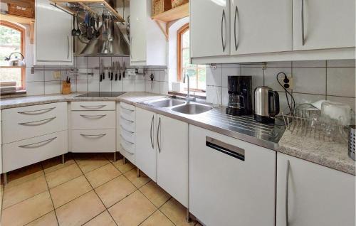Ubbalt House | 7 Bedroom Gorgeous Home In Ubbalt