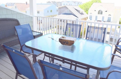 Sea Isle City Condo | 7 Bedroom Home Sleeps 18