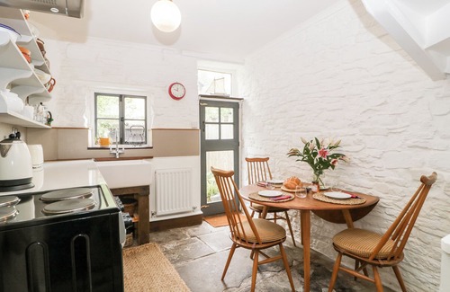Talgarth Cottage | 7 BELL STREET, with a garden in Talgarth