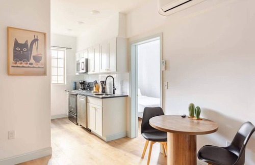 West Poplar Apartment | 7. Chic 1BR Nook in Trendy Fishtown & Center City!
