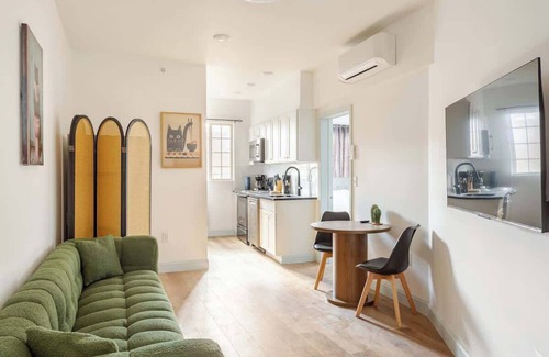 West Poplar Apartment | 7. Chic 1BR Nook in Trendy Fishtown & Center City!