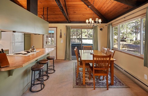 Sunriver House | 7 Grizzly Home New Private Hot Tub on the Deck and Bike for Adventure by RedAwning