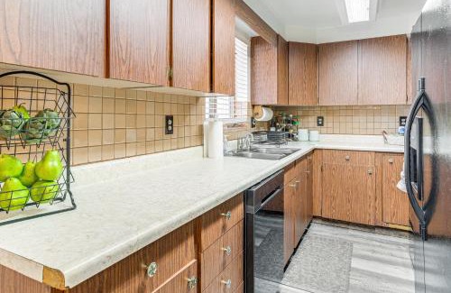 Aurora House | 7 Mi to Dtwn Denver Home with Large Yard!
