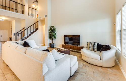 Bonanza House | 7 Mi to Lake Casa Blanca Laredo Family Home!