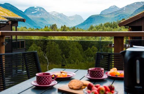 Møre og Romsdal Apartment | 7 Min to Fjord - Alpine Stay in Stranda