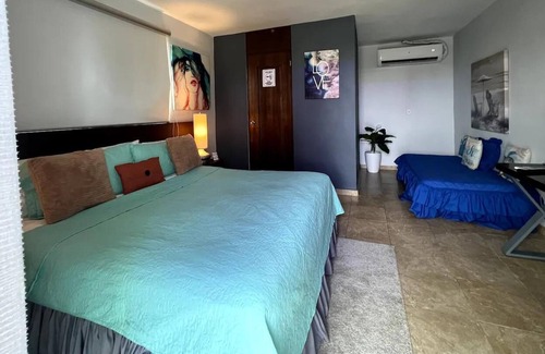 Guaniquilla Hotel | #7 Ojo Del Buey, Second Floor Boutique Hotel Room with Balcony overlooking Ocean