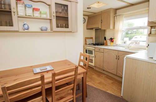 Much Wenlock Cottage | 7 OLD ORCHARD, family friendly, with a garden in Much Wenlock