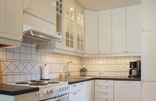 Kampersvik House | 7 person holiday home in Fjällbacka