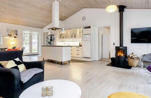 Rodby House | 7 person holiday home in Rødby-By Traum