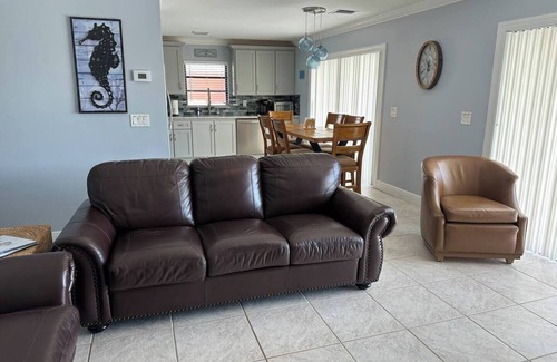 Little Torch Key House | 7 Seas Bring your boat. This is a pet friendly home. A pet fee and approval of your pet is required.