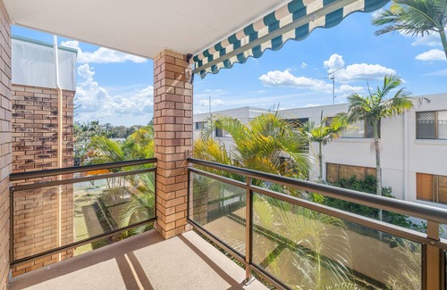 Maroochydore Apartment | 7 Stillbreeze - walking distance to Beach