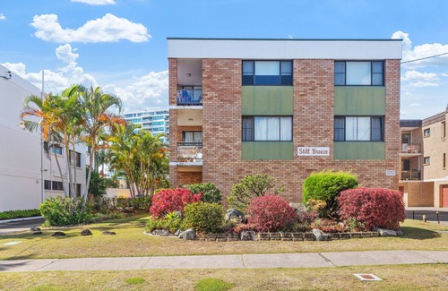 Maroochydore Apartment | 7 Stillbreeze - walking distance to Beach