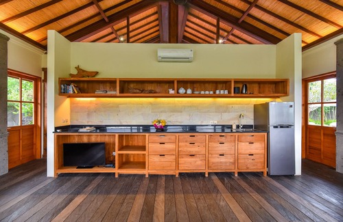 Pemuteran Villa | 70 Km far Views over The Barat National Park and volcanos on Java. Super diving