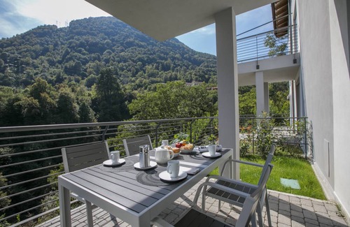 Argegno Apartment | 70 m² Apartment ∙ 2 bedrooms ∙ 6 guests