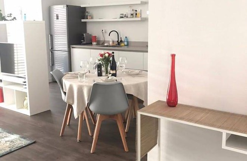 Diemen Apartment | 70 m² Apartment ∙ 2 bedrooms ∙ 2 guests