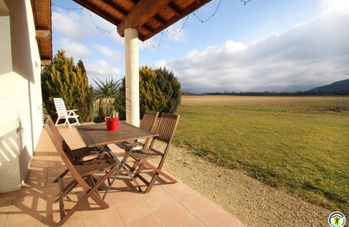 Eymeux House | 70 m² Gîte ∙ 2 bedrooms ∙ 4 guests