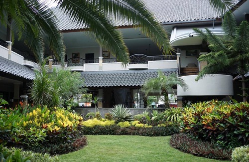 Jember Hotel | 70 m² Hotel ∙ 127 guests