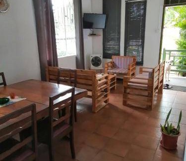 Port Louis House | 70 m² House ∙ 2 bedrooms ∙ 4 guests