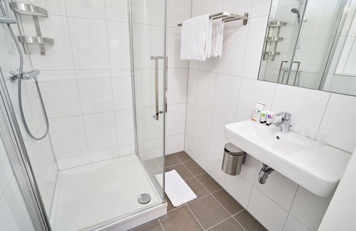 Badhoevedorp Apartment | 70m2 Two Room Apartment | Near Amsterdam & Schiphol