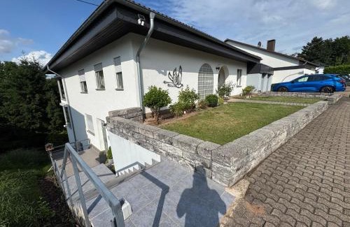 Riegelsberg Apartment | 70qm Apartment mit Stellplatz und Garten