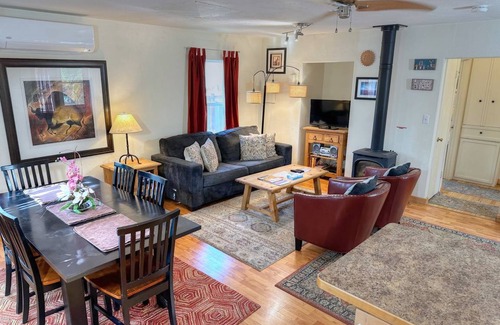 Moab Cottage | 72 m² Cabin ∙ 2 bedrooms ∙ 4 guests