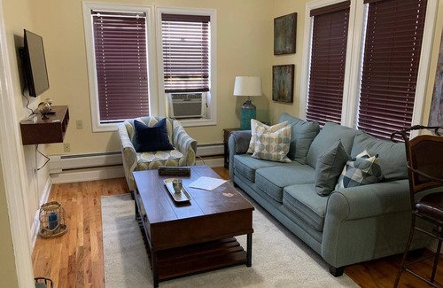 Union City Apartment | 725 13. # 9 · Beautiful Apt 20 min to time square