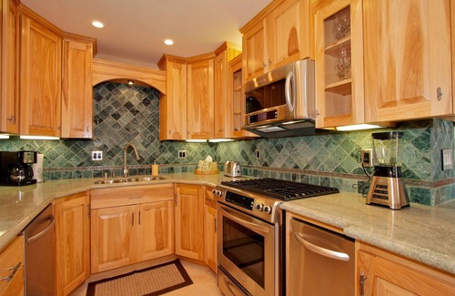 South Mission Beach House | 730 - Luxurious Tommy Bahama Beach Home