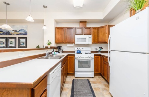 Downtown Anchorage Condo | 74 m² Condo ∙ 2 bedrooms ∙ 4 guests