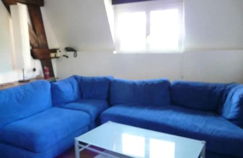 Noyon Apartment | 75 sqm Noyon; independant house