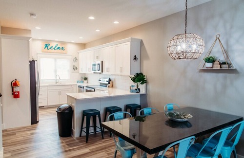 Celina House | 767 PH · Paradise Palms - 3 Bed/3.5 Bath Penthouse w/Amazing Views!