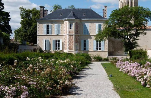Surgeres Bed & Breakfast | 77 m² Bed and breakfast ∙ 2 bedrooms ∙ 6 guests
