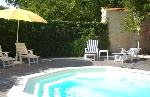 Surgeres Bed & Breakfast | 77 m² Bed and breakfast ∙ 2 bedrooms ∙ 6 guests