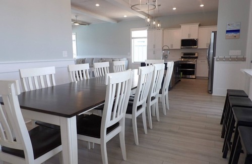 Yaupon Beach House | 7BR/6.5BA Home - Event Home, Ocean Views, Pool, Elevator, Sleeps 22