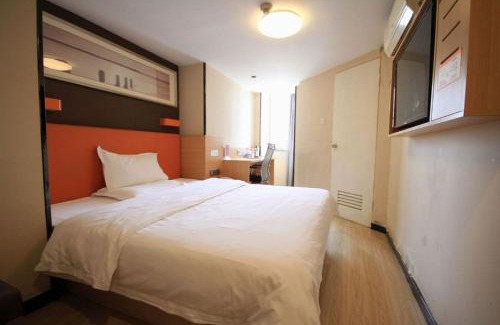 Lianhu Hotel | 7Days Hotel Premium Xi'an Bell Tower Anyuanmen Metro Station