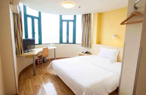 Dongguan City Center Hotel | 7Days Inn Dongguan Honghuating Branch