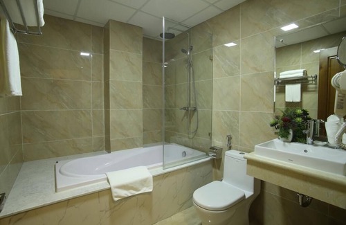 Yen Phu Hotel | 7S West Lake Home Hotel & Spa