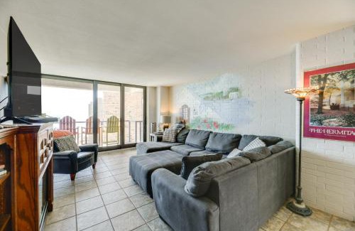 Port Aransas Apartment | 7th-Floor Oceanfront Unit with Pools in Port Aransas