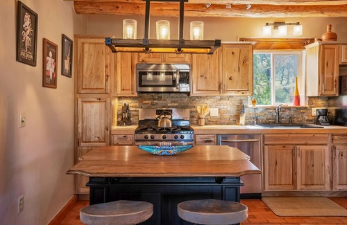 Canoncito House | 7thNtFree! CasaDeVAca1bdrSantaFeCharm