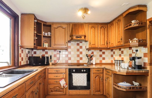 Thurso Cottage | 8 ACHNABAT, family friendly, character holiday cottage in Bettyhill