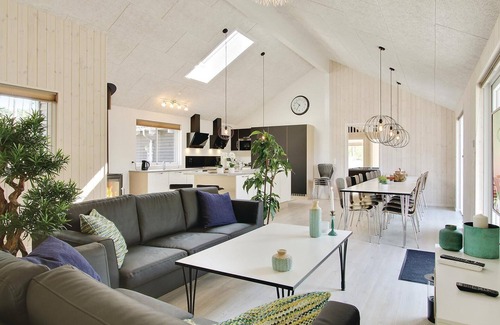 Bedegaard House | 8 bedroom awesome home in Nexø