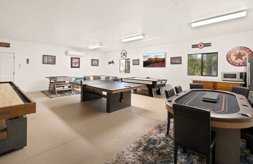 North Scottsdale House | 8 Bedroom | Game Room | Gym | Spa | Heated Pool