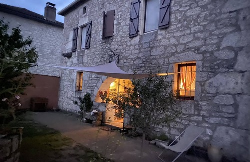 Belfort-du-Quercy House | 8-bedroom vacation home with swimming pool in charming Lot village
